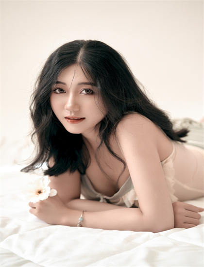 亚洲精品久久无码日韩绯色-电影夺命蜂巢